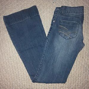 Sz 7 Blue Asphalt flare jeans